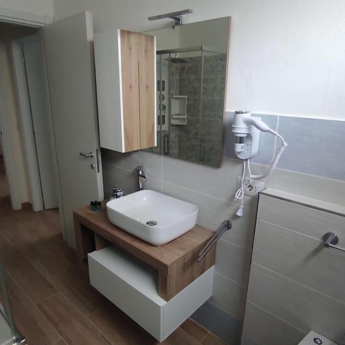 Apartamento Onda Marina 2 La Spezia Exterior foto